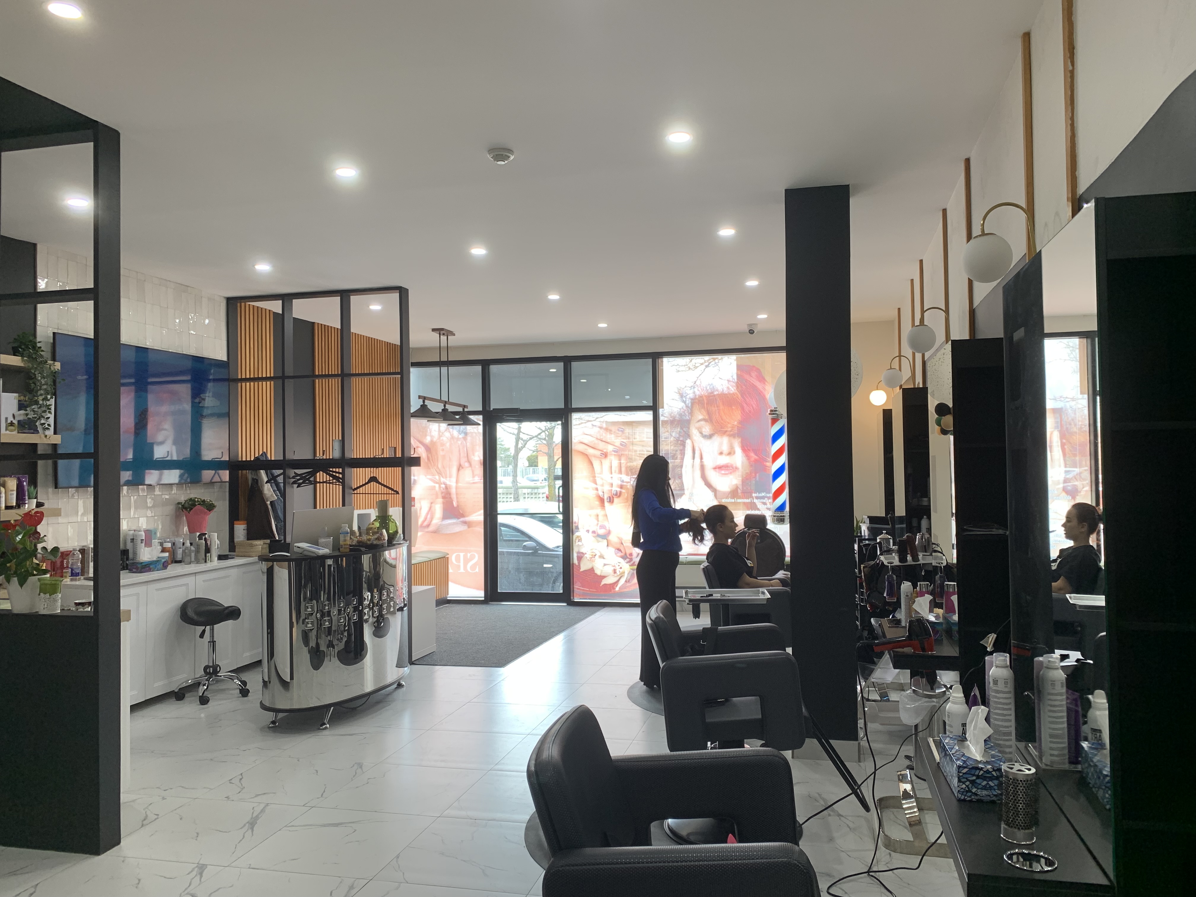 Femilux Hair Salon