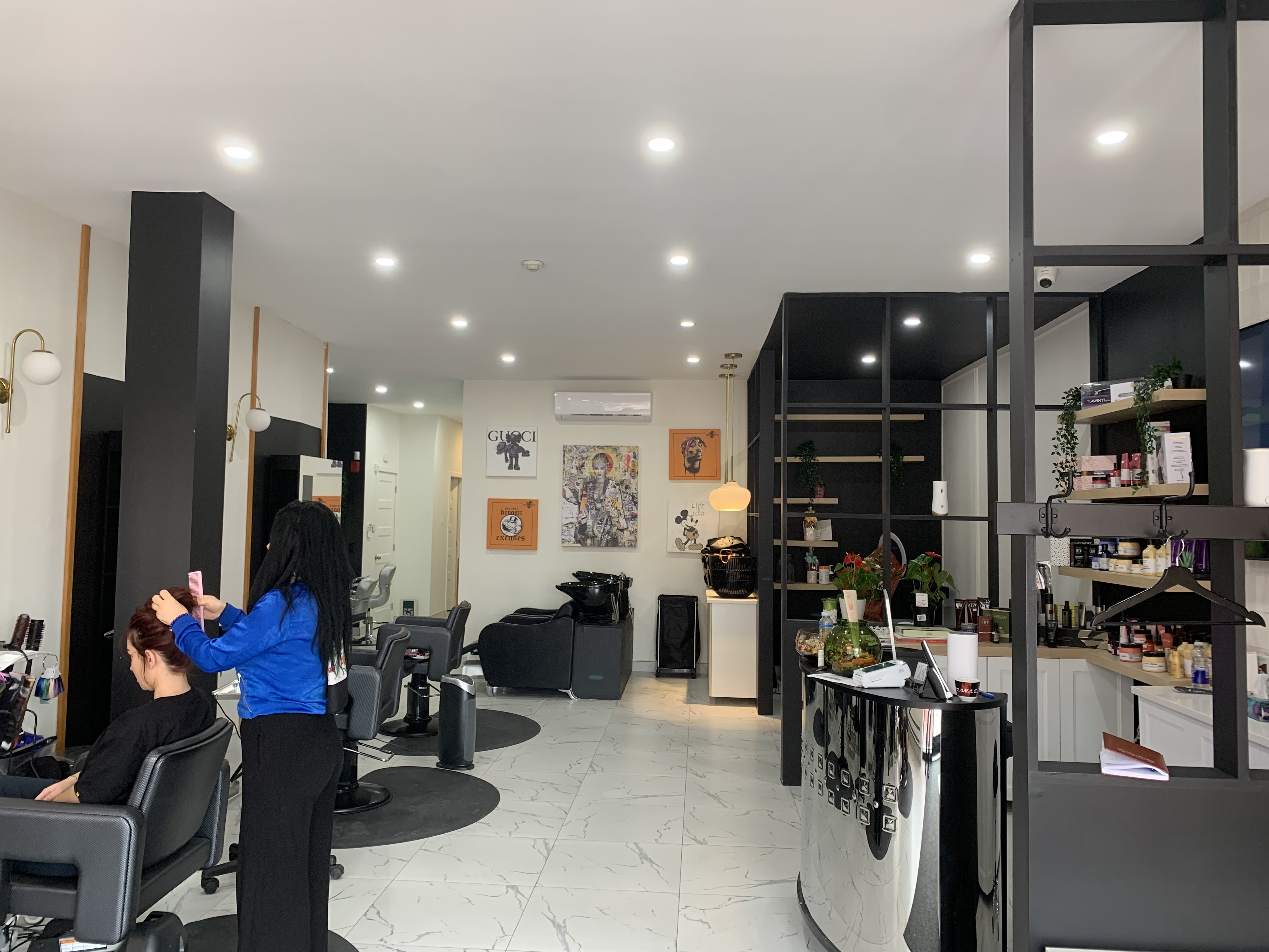 Femilux Hair Salon